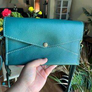 Portland Leather Envelope Convertible Crossbody